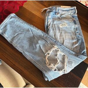 AE Mom jeans NWT